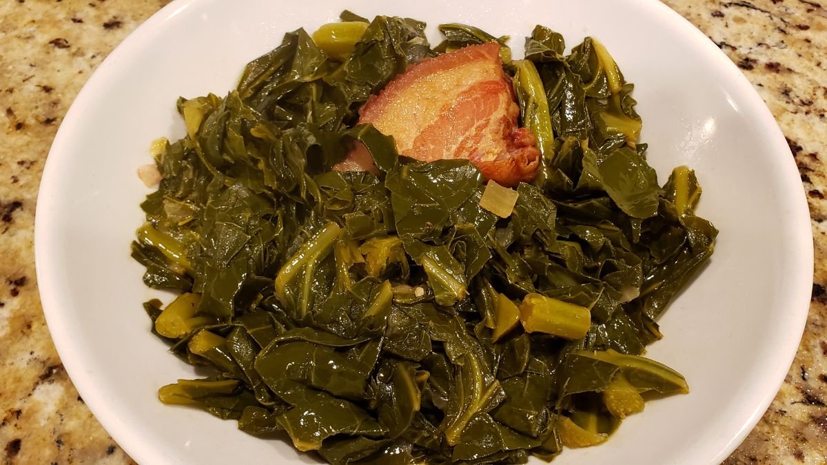 collard greens in bowl