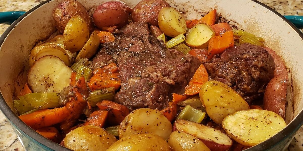 beef pot roast with vegetables and potatoes